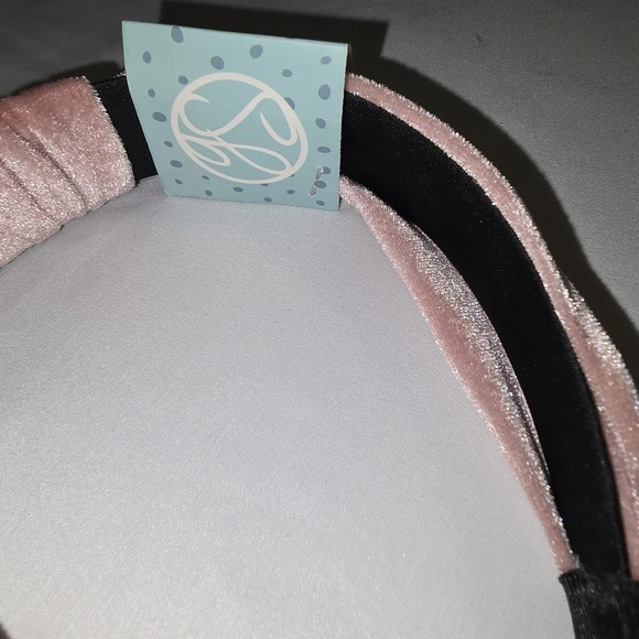 🌻🌻🆕 Gemma Simone Knotted Rose Velvet Top Knot Headband - Picture 3 of 6